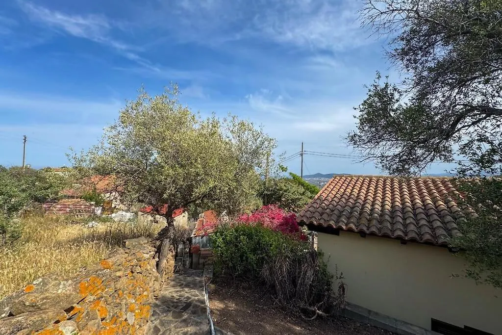 Holiday home 5 Min From The Sea - Jacuzzi Garden Parking Wifi Villa Porto Ottiolu Italy